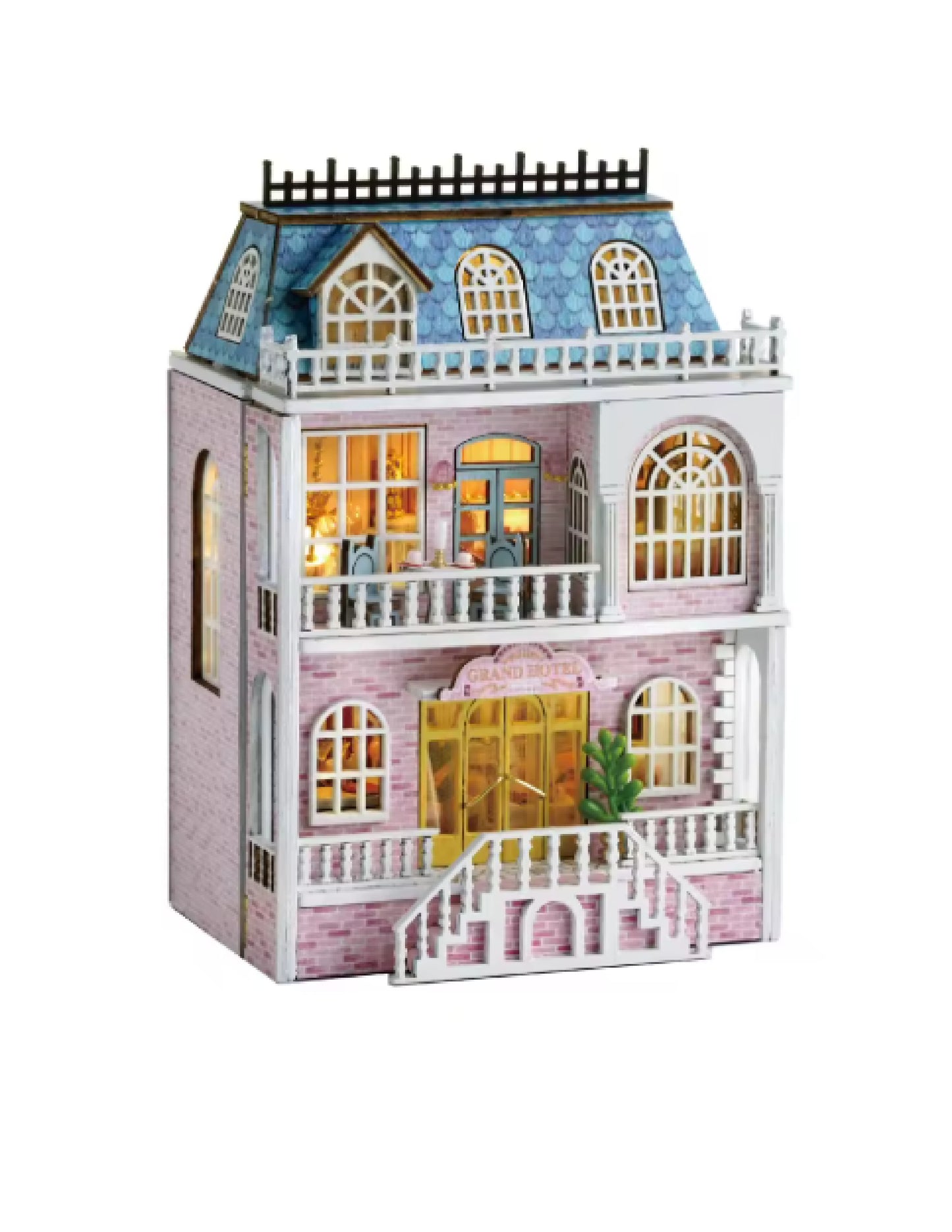 Mini maison de poupée en bois