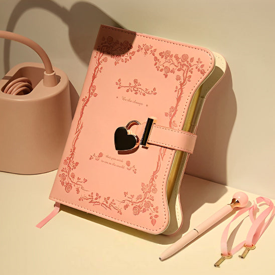 Journal avec serrure, en cuir